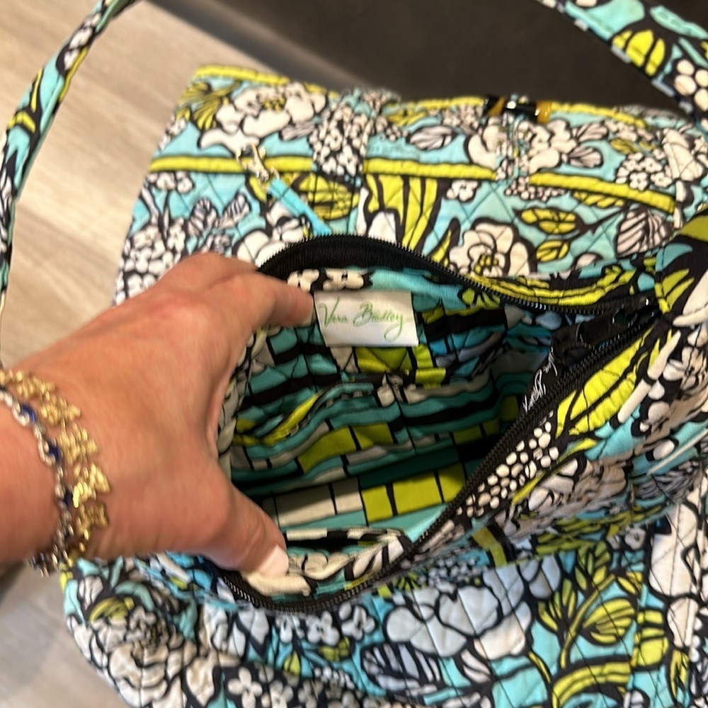 Vera Bradley Island Blooms Iconic Vera Tote and shoulder bag 2 pcs EUC - Picture 15 of 15